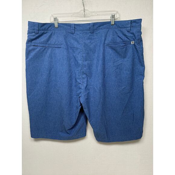 Peter Millar Men's Performance Shorts, Size 44R - Picture 2 of 4